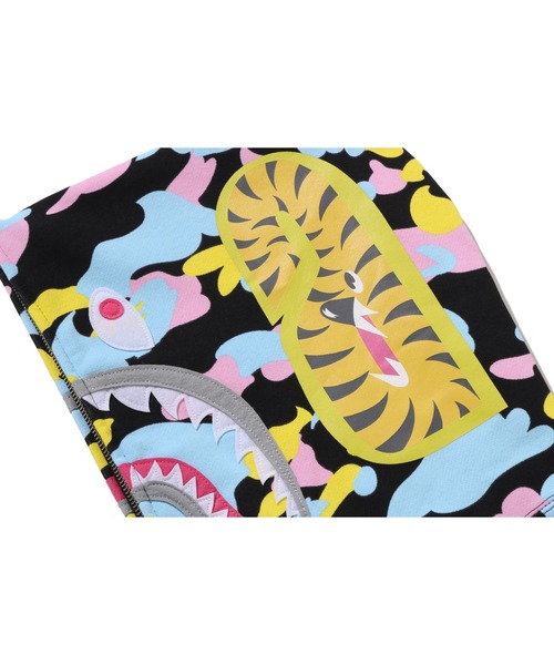A BATHING APE（アベイシングエイプ） パーカー NEW MULTI CAMO SHARK