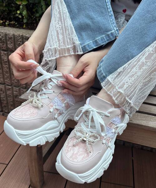 MAJESTIC LEGON（マジェスティックレゴン） スニーカー 2WAYデコリボン