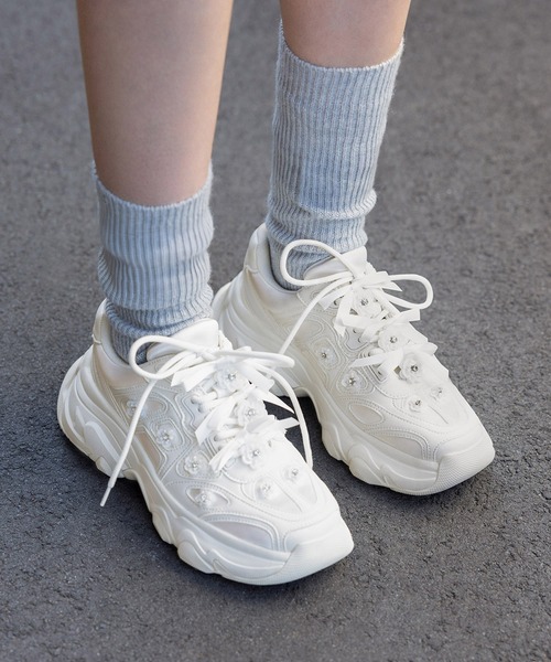 K‪‪❤︎‬ページ CHARLES ＆ KEITH スニーカー Gaskell ギャスケル フラワー