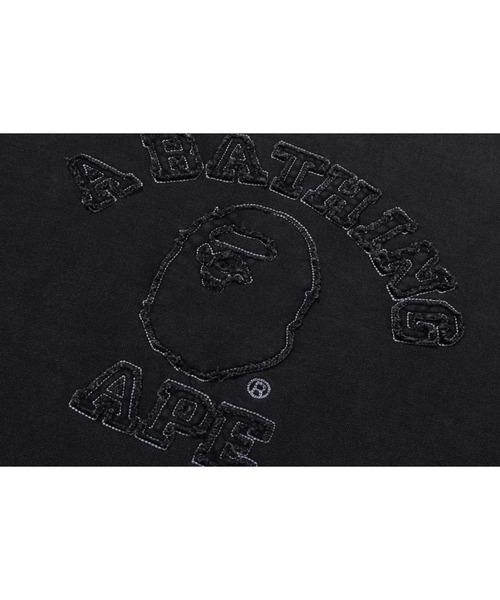 【A BATHING APE】3色展開 WASHED EFFECT COLLEGE PATCH SWEAT A BATHING APE® Washed Effect College Patch Relaxed Fit