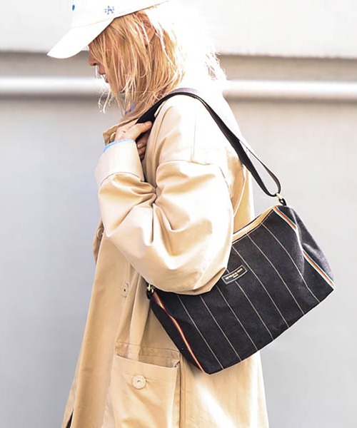 LES TOILES DU SOLEIL（レトワールデュソレイユ） ショルダーバッグ