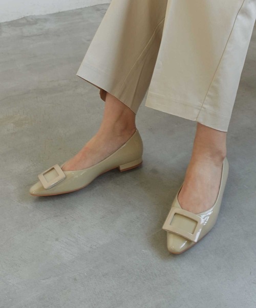 パンプス 「レイン対応」バックルモチーフパンプス
