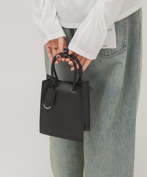 KBF（ケービーエフ） ハンドバッグ チャーム付きスクエアミニBAG