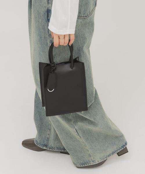 KBF（ケービーエフ） ハンドバッグ チャーム付きスクエアミニBAG