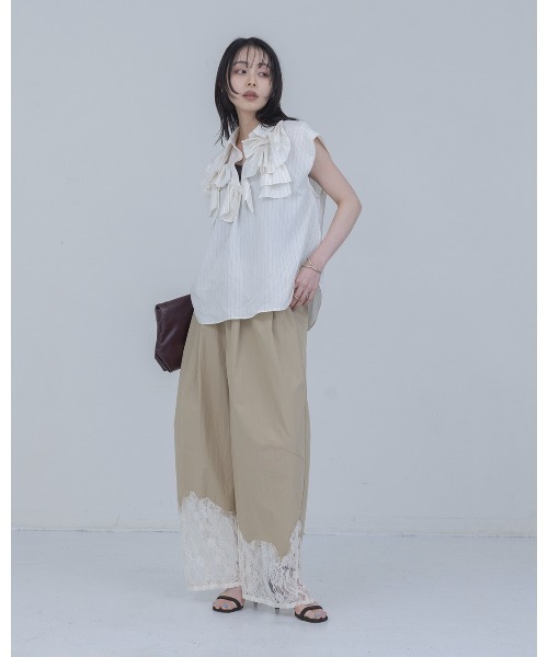ワイドパンツ パンツ ウェーブレース タックワイドパンツ レディースの画像