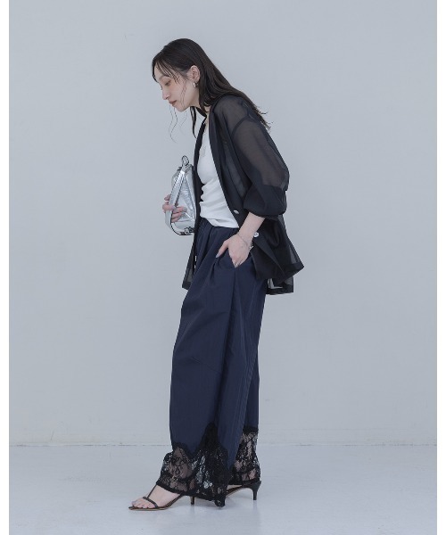 ワイドパンツ パンツ ウェーブレース タックワイドパンツ レディースの画像