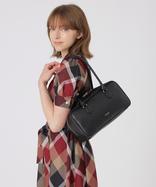 BLUE LABEL CRESTBRIDGE（ブルーレーベルクレストブリッジ