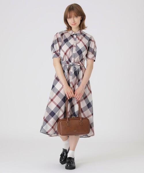 BLUE LABEL CRESTBRIDGE（ブルーレーベルクレストブリッジ