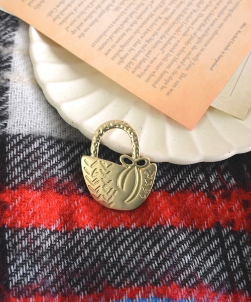 VIBGYOR Women ブローチ 「resonance」北欧風モチーフ マットゴールド