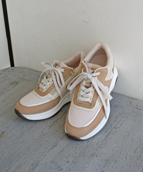 MODE KAORI（モードカオリ） スニーカー 厚底ヒールアップスニーカー