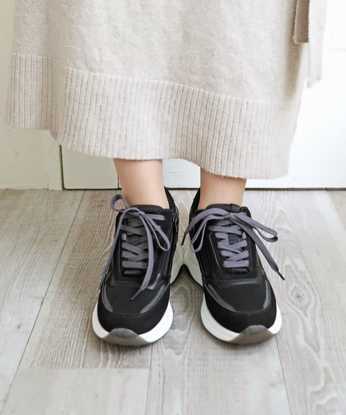 MODE KAORI（モードカオリ） スニーカー 厚底ヒールアップスニーカー