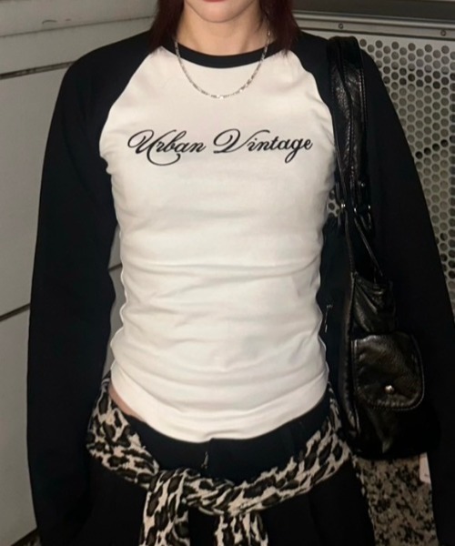 tシャツ コンパクトラグランフロッキーロゴロンT レディース