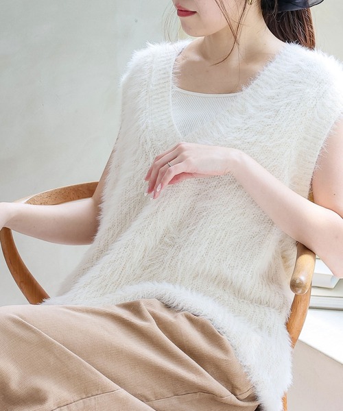 VitaFelice（ヴィータフェリーチェ） ベスト ジレ フェザーヤーン V