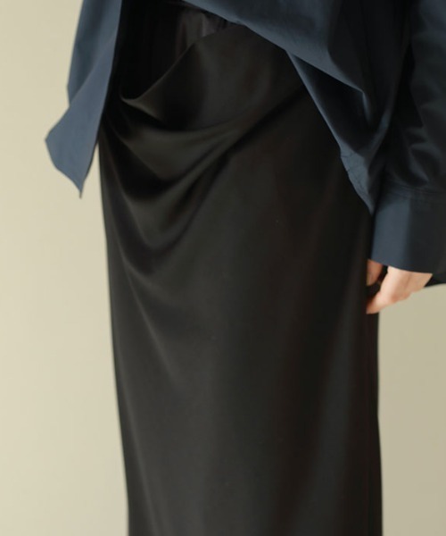 ETRE TOKYO 完売 スリットサテンスカート 大人気 ロング M ブラック ETRE TOKYO 完売 スリットサテンスカート 大人気 ロング M ブラック