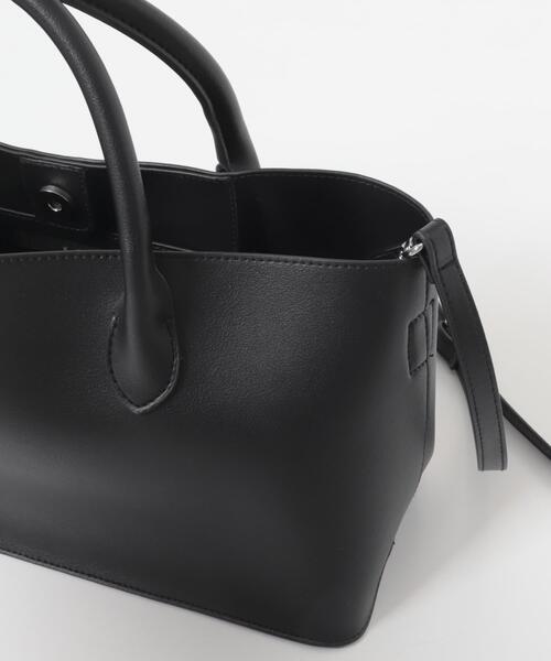 KBF（ケービーエフ） ハンドバッグ チャーム付きワイドボックスBAG