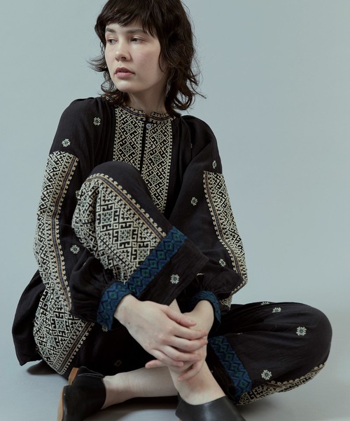 RNA-N パンツ R3988 「N EXCLUSIVE」エンブロイダリーパンツ  