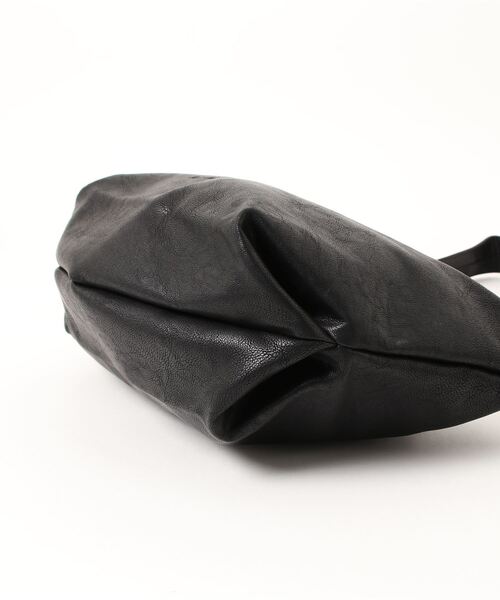 polpetta 黒 レザー ショルダーバッグ polpetta 黒 レザー ショルダーバッグ POLPETTA（ポルペッタ