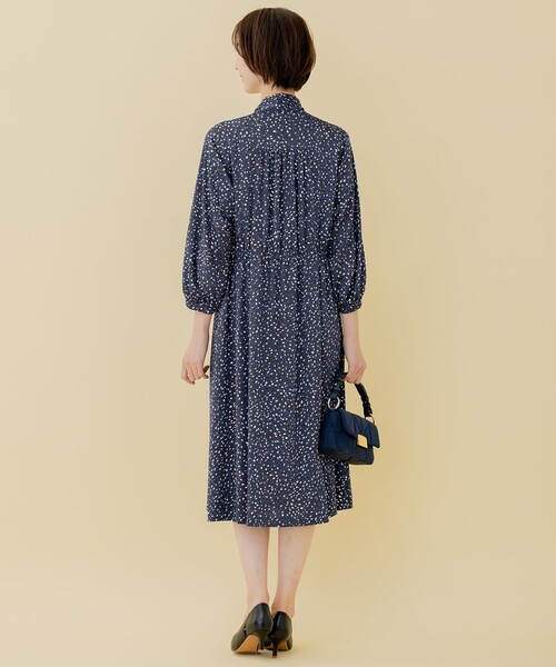 美品！自由区 40サイズ 「洗える」フローイング ワンピース リボン 美品！自由区 40サイズ 「洗える」フローイング ワンピース リボン