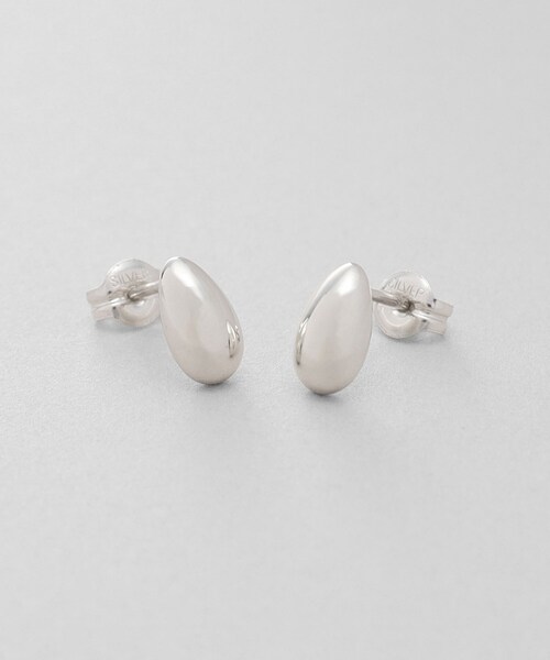 人気のクリスマスアイテムがいっぱい！ ピアス COCOSHNIK シルバー スタッドピアス ペアシェイプ ピアス
