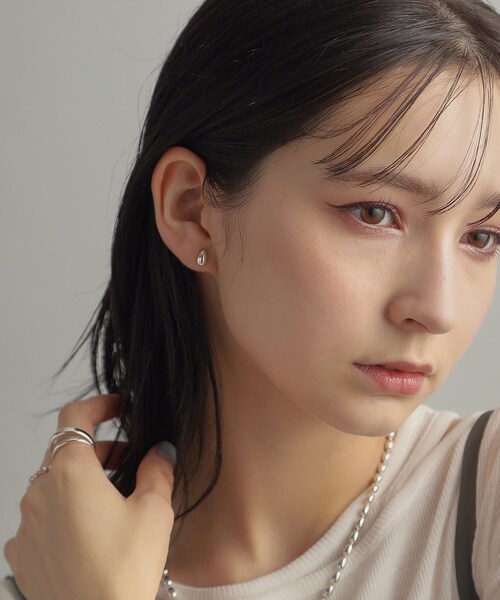 COCOSHNIK ピアス シルバー ペアシェイプ スタッドピアス