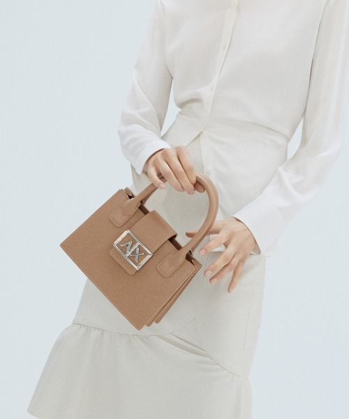 【A/X Armani Exchange】ロゴ Susy ソフトハンドバッグ A/X Armani Exchange】ロゴ Susy ソフトハンドバッグ Amazon.com