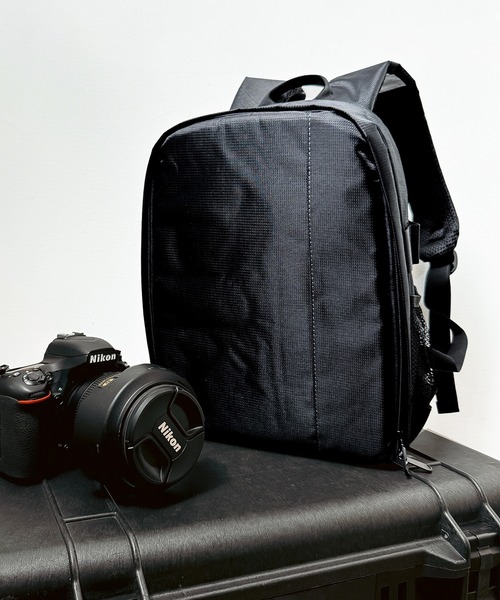 CALIFORNIA OUTFITTERS カメラ 8B46 防水仕様 大容量 コンパクト