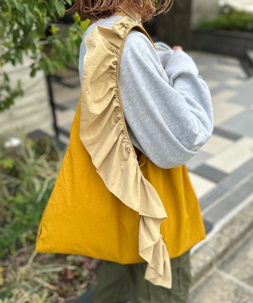 mi via loca トートバッグ 配色ナイロンBigフリルバッグ レディース