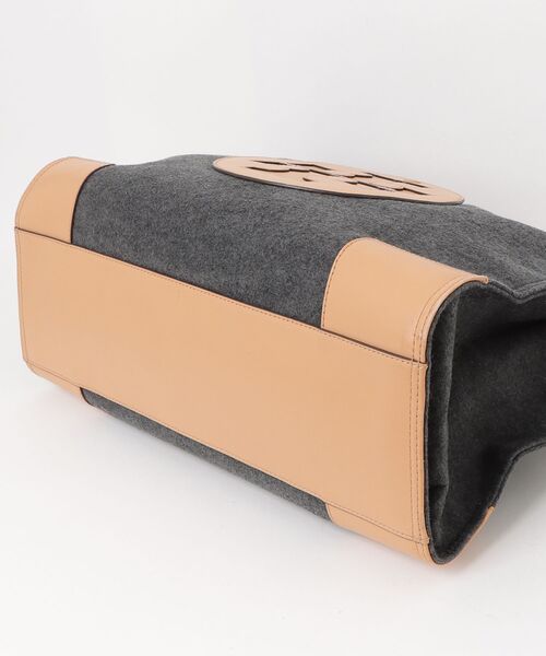 Tory Burch トートバッグ ショルダーバッグ グレー/ベージュ TORY BURCH（トリーバーチ） トートバッグ - グレー レディース
