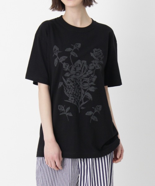 tシャツ 5．6オンスコットン天竺ローズモチーフプリントTシャツ レディースの画像