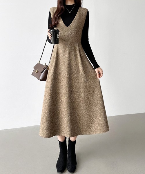 5万五点　未使用エイココンドウスカート　ジャケット　ワンピ　スカート　手袋 COCOMOMO ワンピース メリハリシルエット Vネックフレア ジャンパー