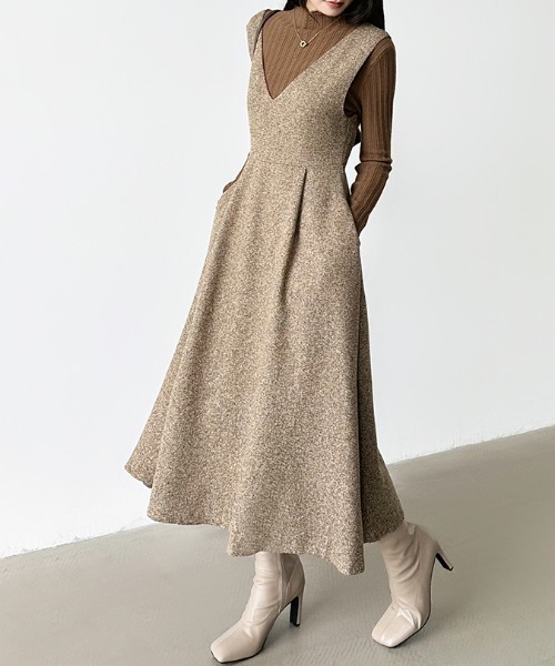 COCOMOMO ワンピース メリハリシルエット Vネックフレア ジャンパー
