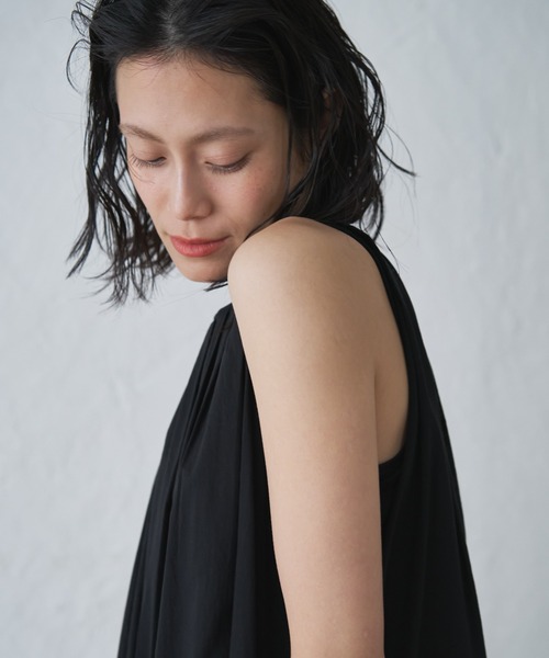 美品☆Audrey and John Wad ノースリーブワンピース Audrey and John Wad】クルーネックノースリーブフレア