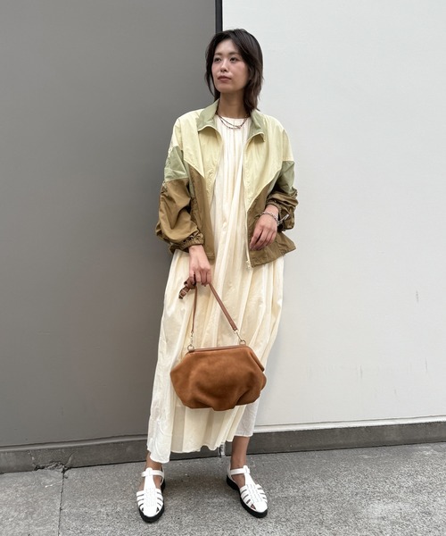 美品☆Audrey and John Wad ノースリーブワンピース セール】タックデザインノースリーブワンピース -手洗い可