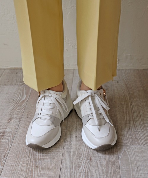 MODE KAORI（モードカオリ） スニーカー 厚底ヒールアップスニーカー