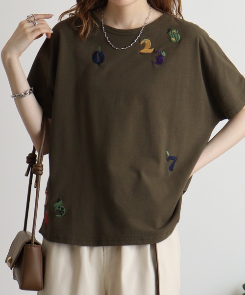 イチニーサン刺繍ドルマンTシャツ emago トップス Tシャツ 半袖 刺繍 大人の ナチュラル カジュアル 数字 楽天市場】イチニーサン刺繍ドルマンTシャツ emago トップス T