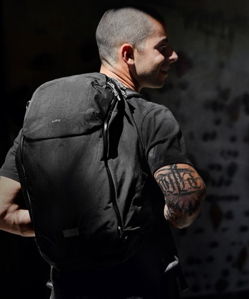 デイバック リュック Bellroy/ベルロイ/ Venture Ready Pack 20L ブラック レディース メンズの画像