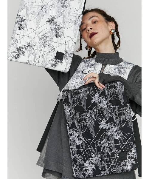 UN3D.（アンスリード） タブレットケース LINE FLOWER QUILTING PC BAG
