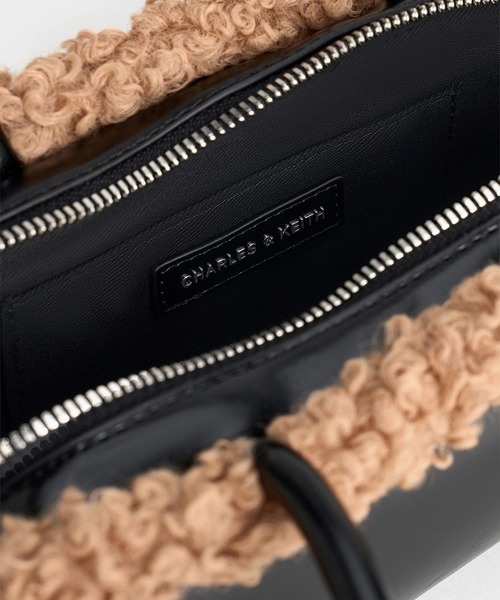 CHARLES ＆ KEITH ショルダーバッグ バッグ ファートリム イロン