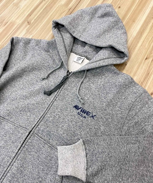 AVIREX アヴィレックス STENCIL STAND ZIP SWEAT パーカー AVIREX アヴィレックス STENCIL STAND ZIP SWEAT パーカー