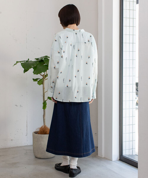 POU DOU ブラウス シャツ 「made in INDIA」シロツメクサ刺繍