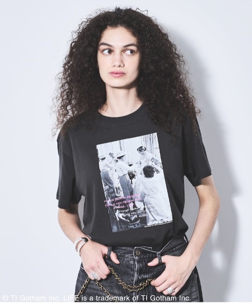 Curensologyカレンソロジー*LIFE別注フォトTシャツ*シャネル墨黒 Curensologyカレンソロジー*LIFE別注フォトTシャツ*シャネル墨黒