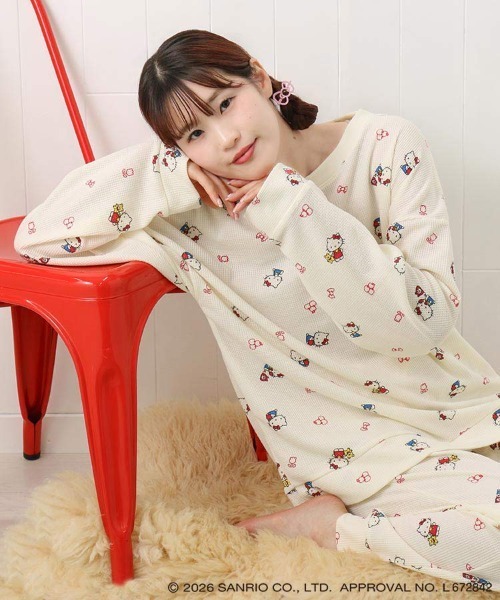 sanrio（サンリオ） パジャマ ルームウェア ハローキティワッフル