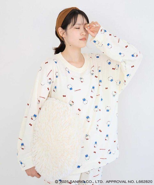 ハローキティ ルームウェア 半纏 フワモコ ホワイト レトロ 新品 未使用 sanrio（サンリオ） パジャマ ルームウェア ハローキティワッフル