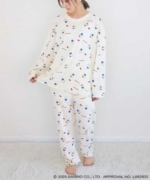 sanrio（サンリオ） パジャマ ルームウェア ハローキティワッフル