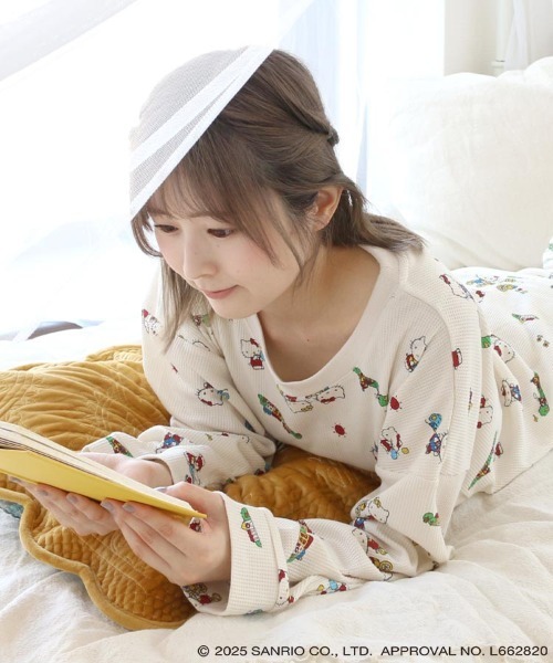sanrio（サンリオ） パジャマ ルームウェア ハローキティワッフル