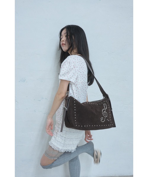 Smyeon アソートスタッズショルダーバッグ Smyeon ショルダーバッグ バッグ Assortment studded shoulder bag
