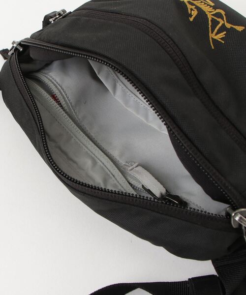 ARC'TERYX（アークテリクス） ショルダーバッグ - ブラック メンズ