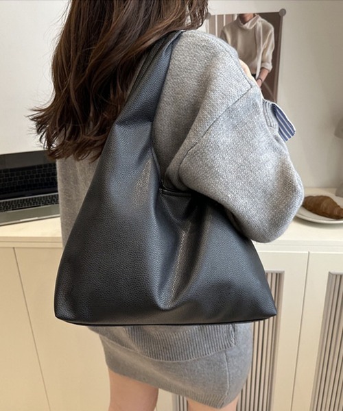 ショルダーバッグ バッグ ワンハンドルトライアングルショルダーバッグ レディース | lulufa