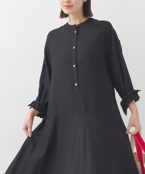 「OMNES」 長袖ワンピース FREE ブラック系その他 レディース_画像2