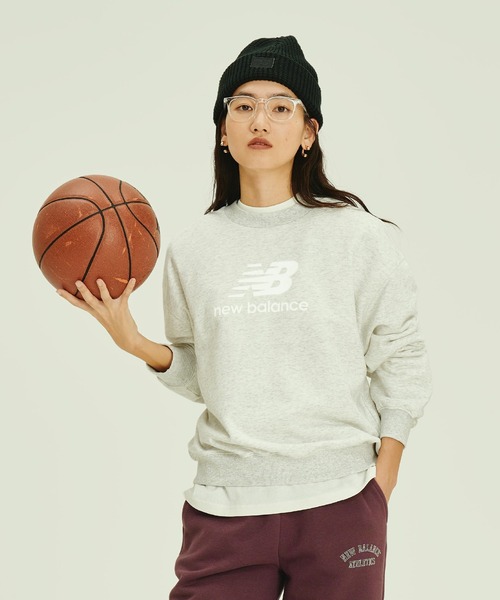 New Balance トレーナー スウェット Sport Essentials Stacked